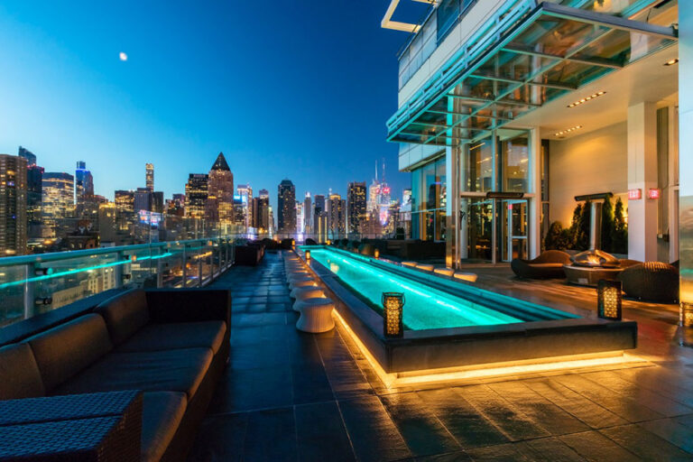 Luxury Rooftop Lounge USA: Architectural & Operational Guide